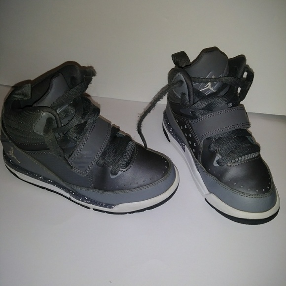 Jordans Sz 11C in gray - Picture 2 of 4